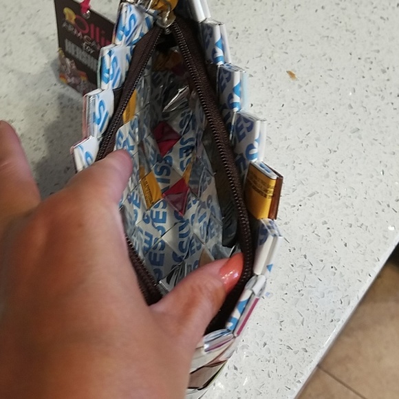 Fun clutch - Picture 2 of 2